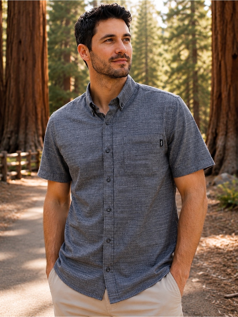 Hurley Gray Short Sleeve Button Up Shirt Men’s Medium